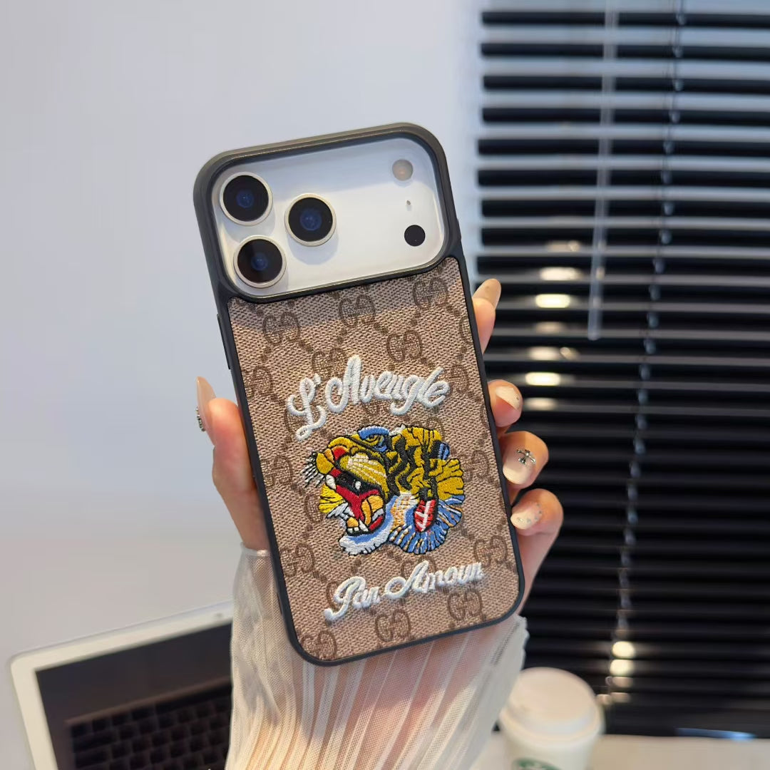 GG Lux Designer IPhone 17 Case