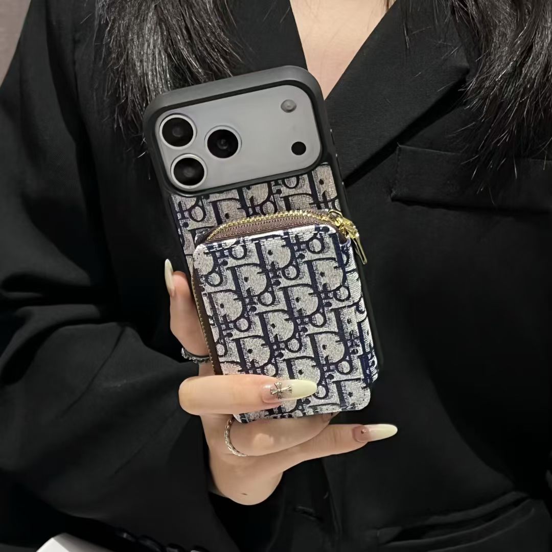 CD Premium Designer IPhone 17 Case