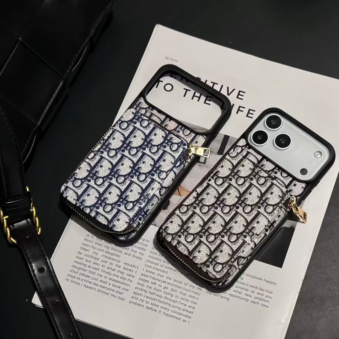 CD Premium Designer IPhone 17 Case