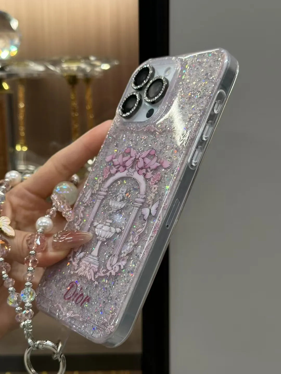 chic phone case with hand chain